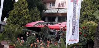 Отель Heat Complex Family Hotel Пештера-1